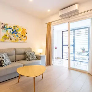 Nine O'clock Metrosol Apartamento