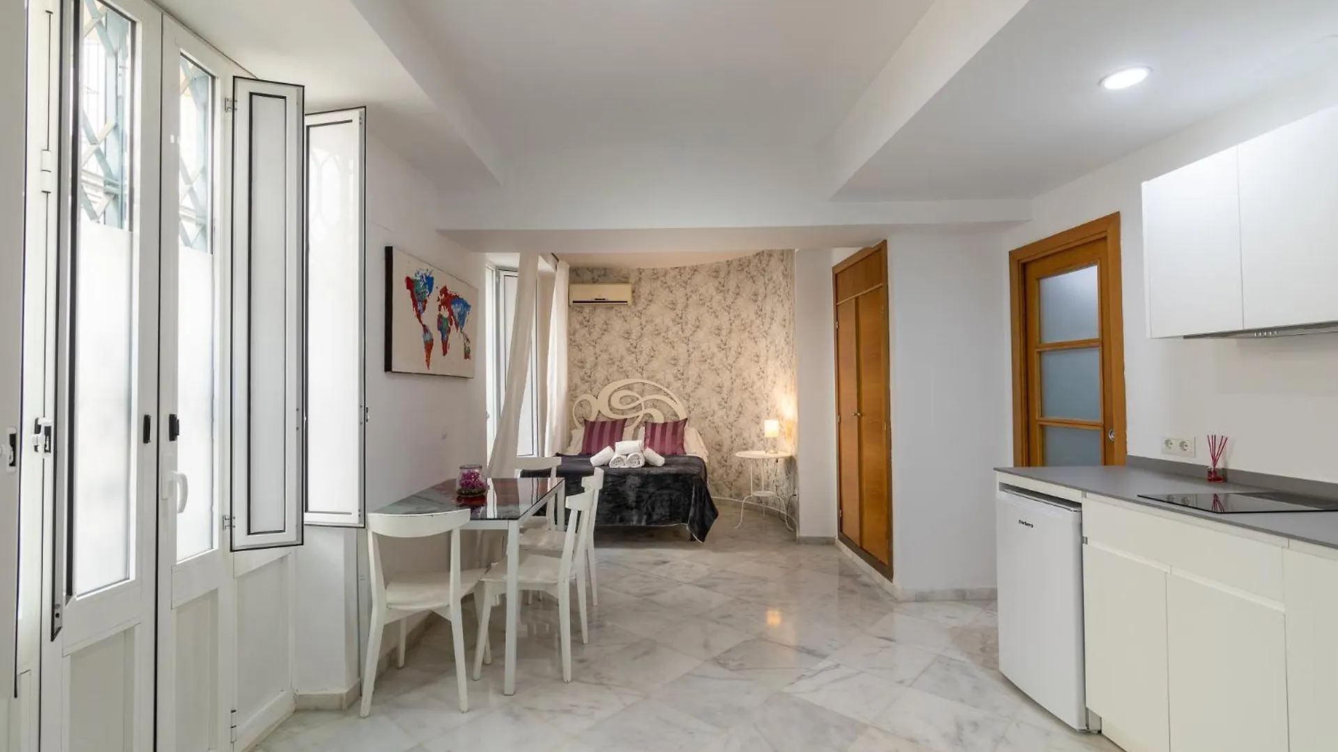 Apartment Reservaloen Casa Del Museo Spain