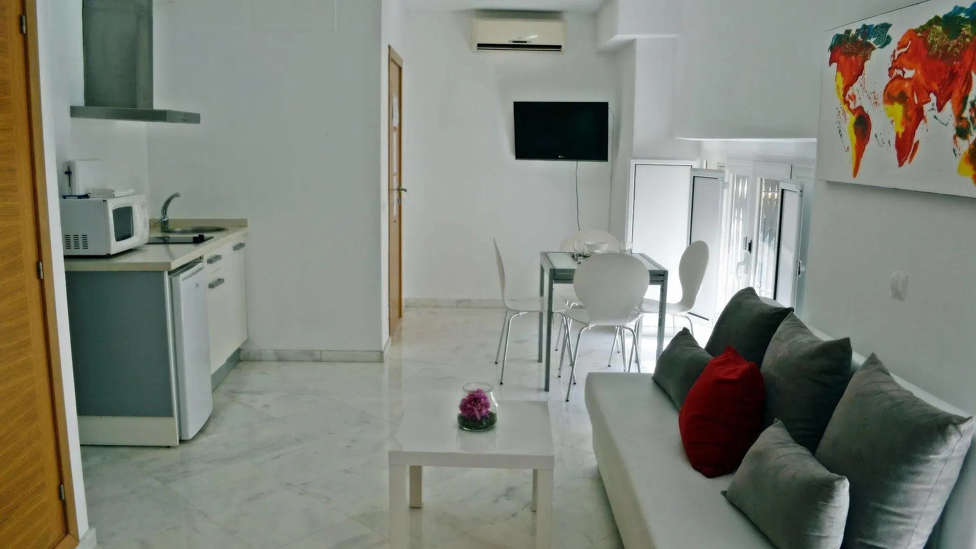 Reservaloen Casa Del Museo Sevilha 0*,